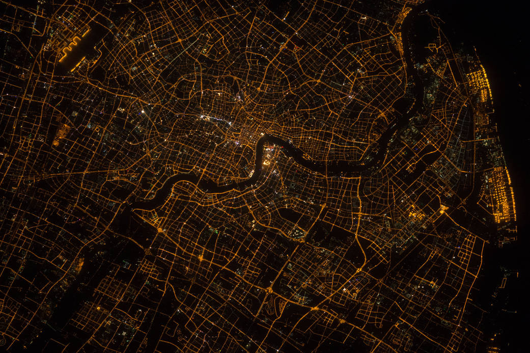 Day 318. Over a #Shanghai night.
