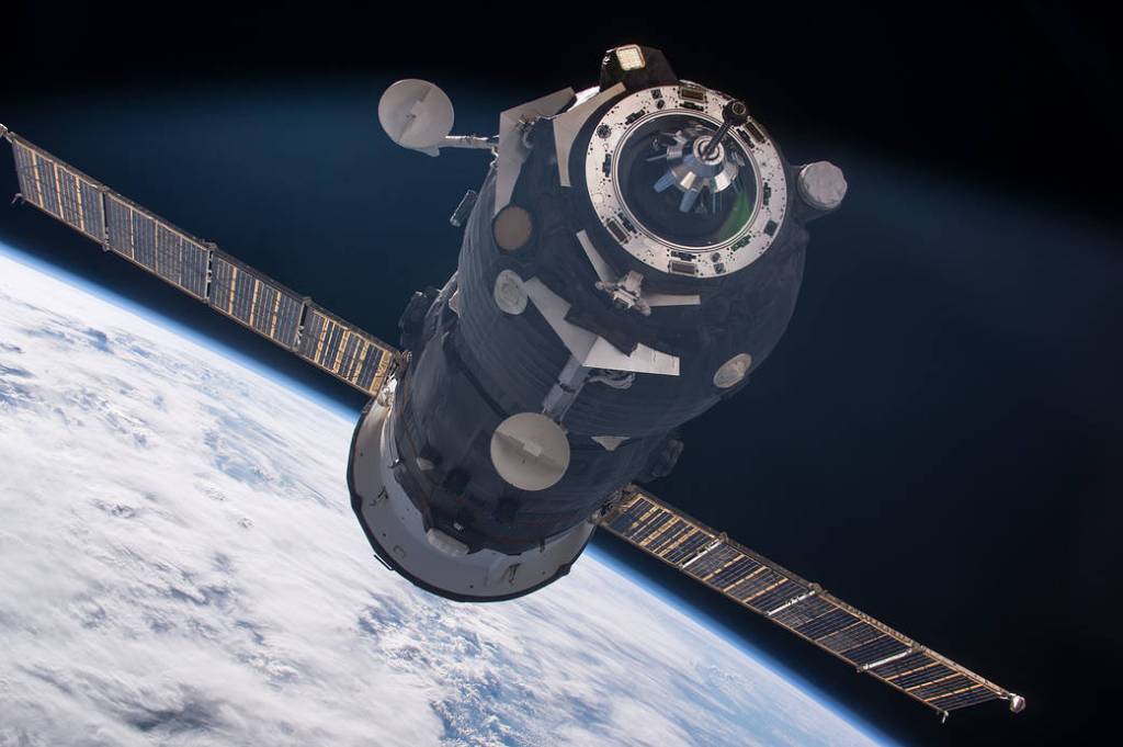 The Progress 62 Spacecraft Approaches the Station During a Rendezvous Test