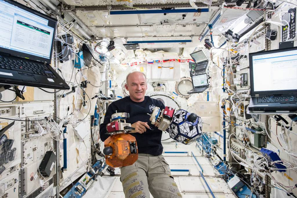 Expedition 48 Commander Jeff Williams Marks 500 Days in Space