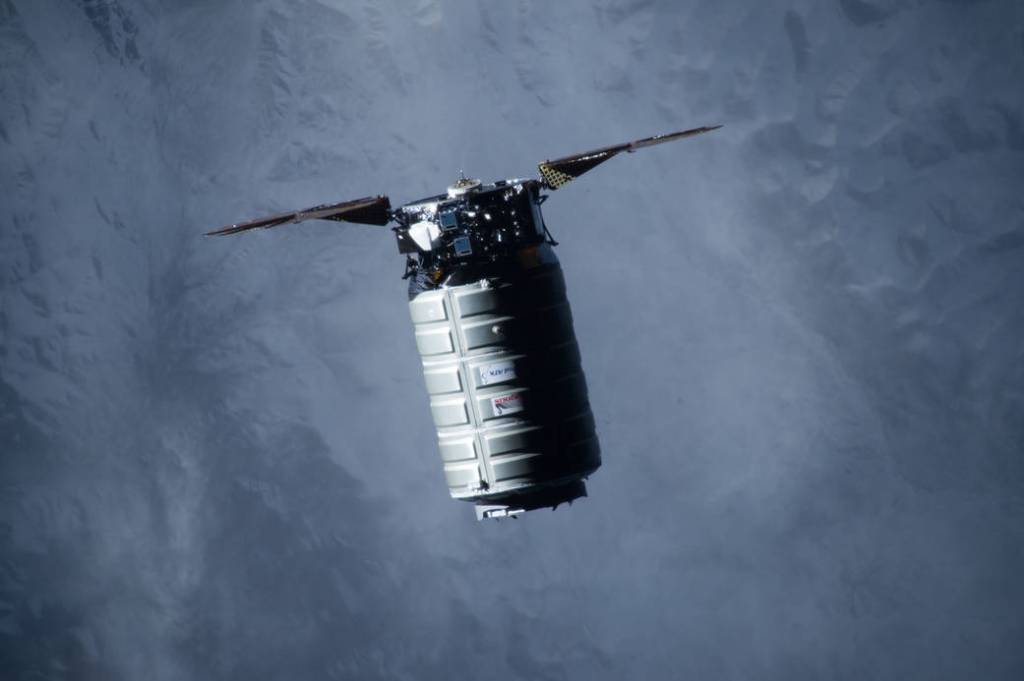 Cygnus Approaches the Station