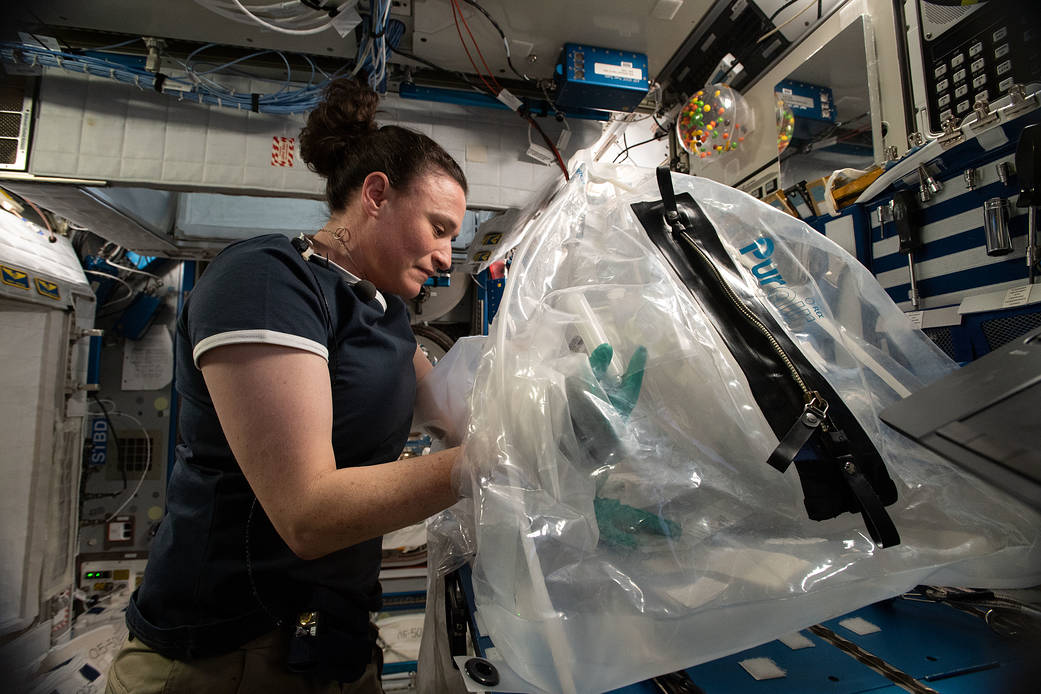 Astronaut Serena Auñón-Chancellor Works on the Microgravity Investigation of Cement Solidification