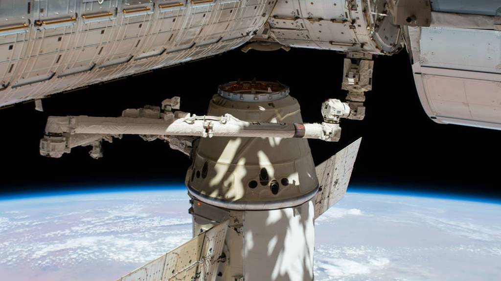 The SpaceX Dragon is removed from the Harmony module