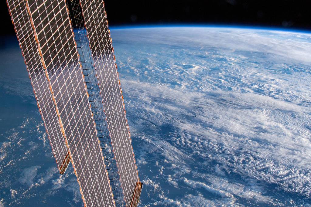 The cloud-covered Tasman and Coral Seas