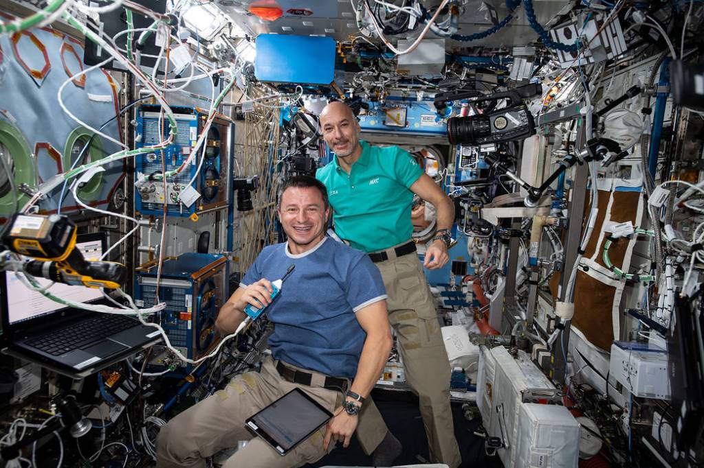 Expedition 60 Flight Engineers Andrew Morgan and Luca Parmitano pose for a portrait