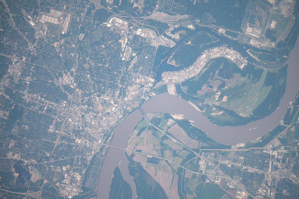 Downtown Memphis, Tennessee on the Mississippi River