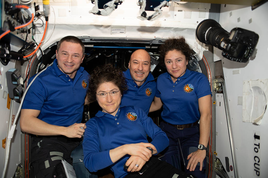 Four Expedition 61 astronauts