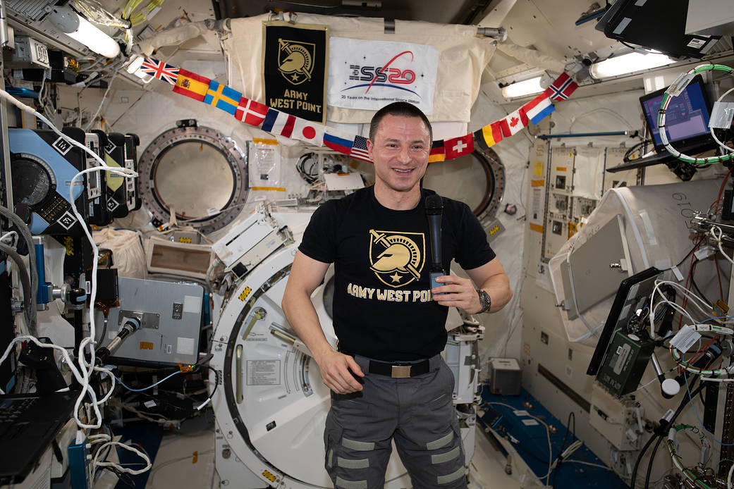 NASA astronaut and Expedition 62 Flight Engineer Andrew Morgan