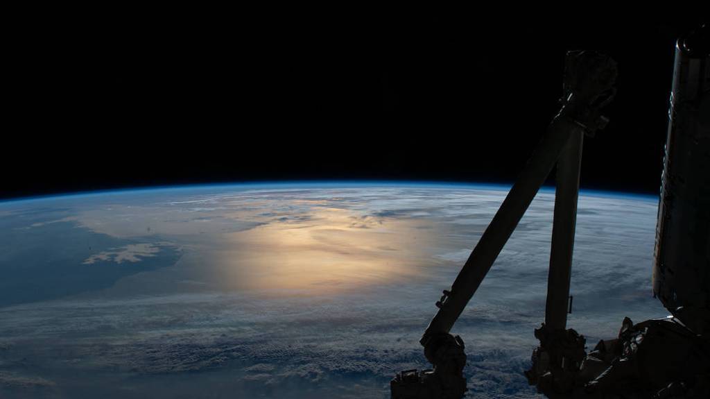 The Sun’s glint beaming on the Atlantic Ocean