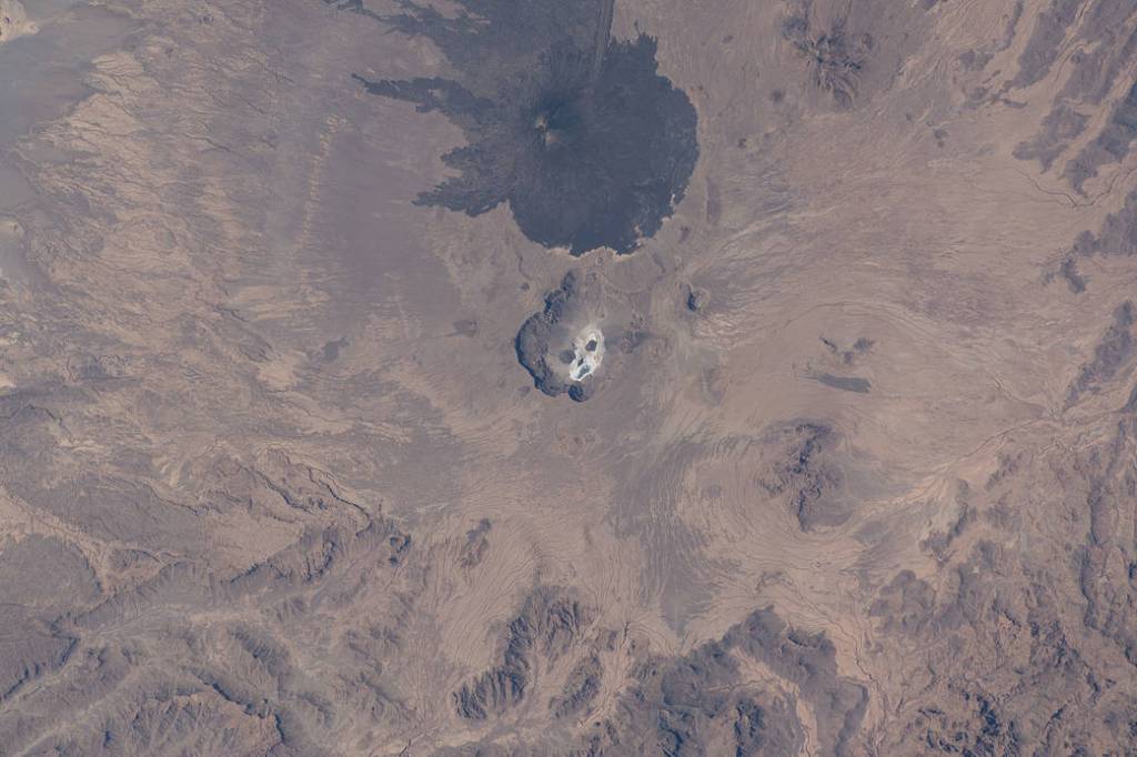 The potentially active stratovolcano Toussidé