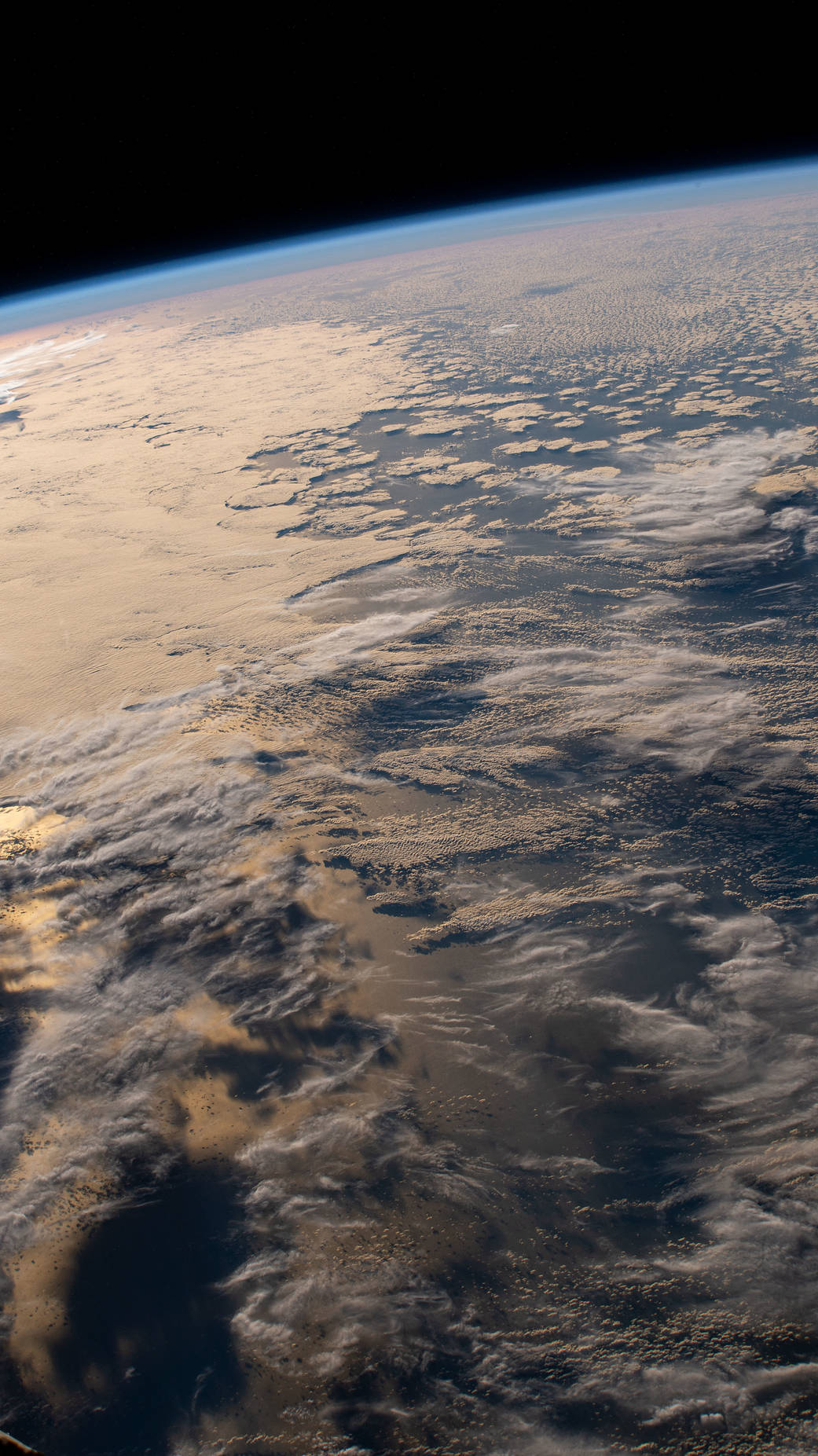 A cloudy Pacific Ocean south of Hawaii