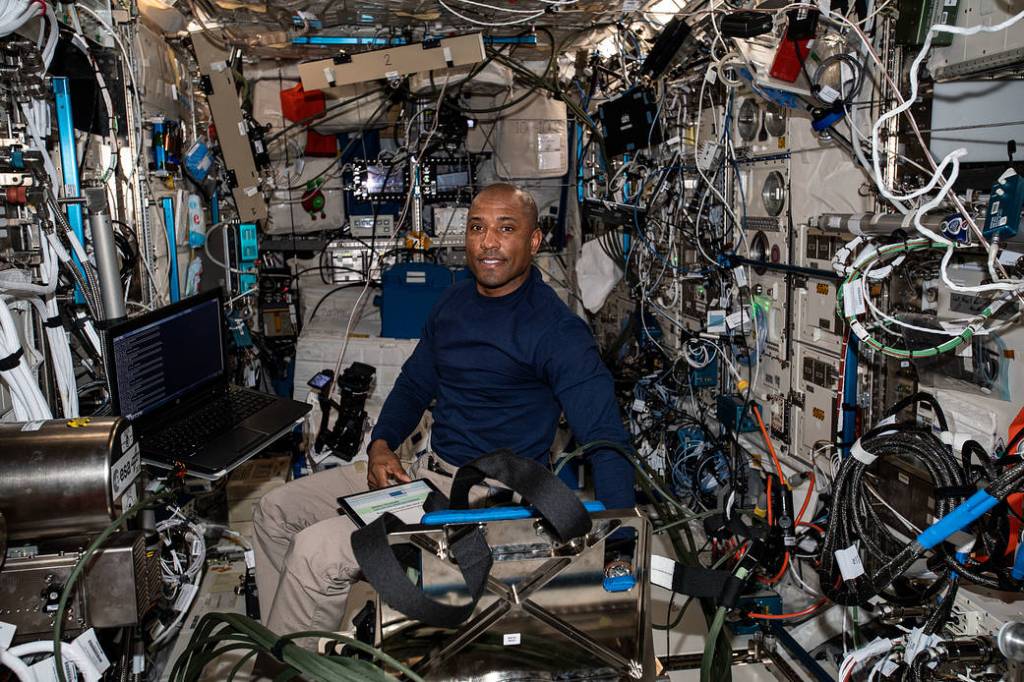 Expedition 64 Flight Engineer Victor Glover works on the Grasp experiment
