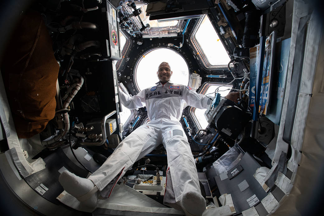 Expedition 64 Flight Engineer Victor Glover