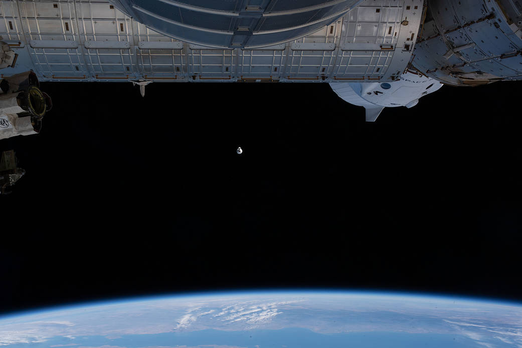The SpaceX Cargo Dragon approaches the International Space Station