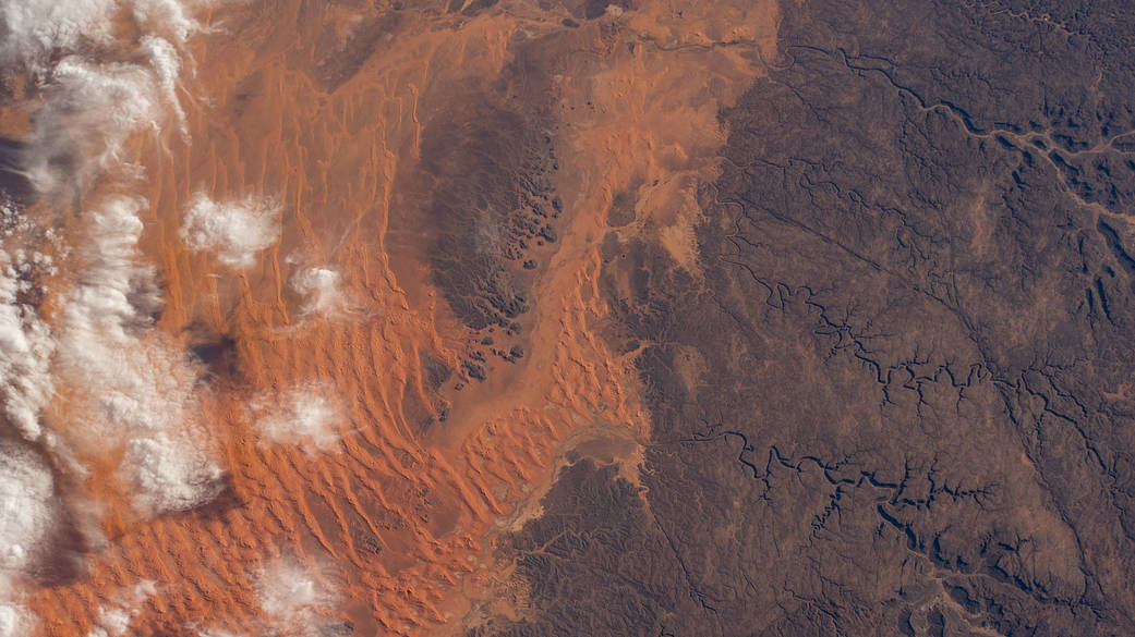 The hot desert climate of Illizi, Algeria