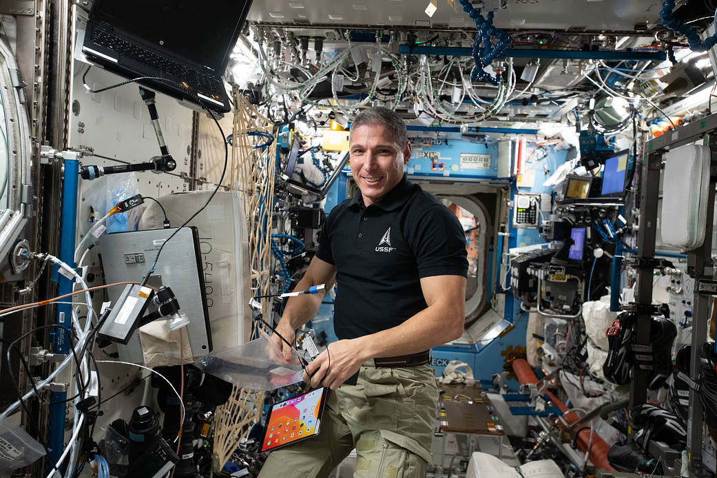 Expedition 64 Flight Engineer Michael Hopkins