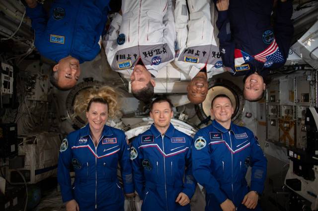 The seven-member Expedition 64 crew