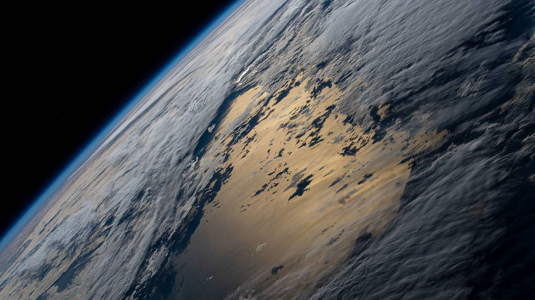 The Earth's horizon and a cloudy Pacific Ocean