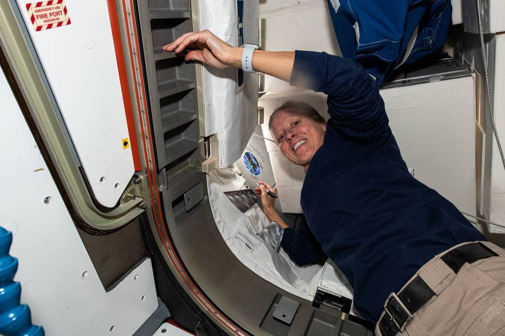 Expedition 64 Flight Engineer Shannon Walker