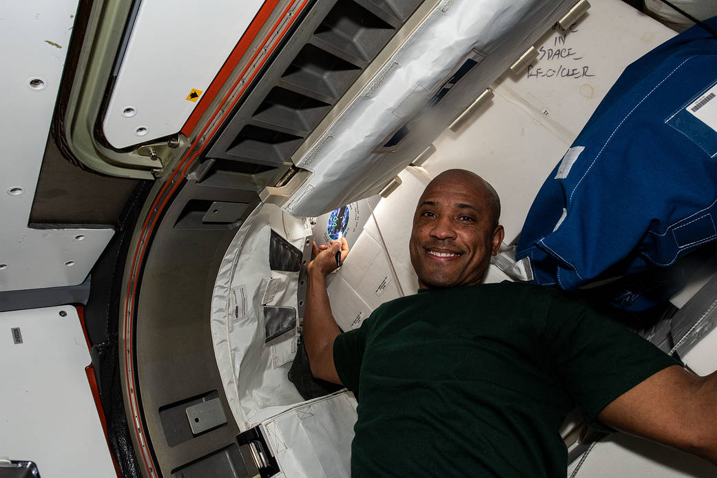 Expedition 64 Flight Engineer Victor Glover