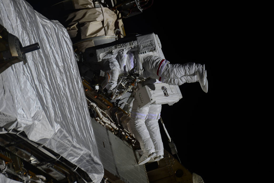 NASA spacewalkers Kate Rubins and Victor Glover
