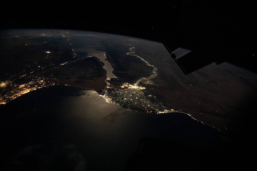 The Moon's glint on the Mediterranean Sea and the Gulf of Suez