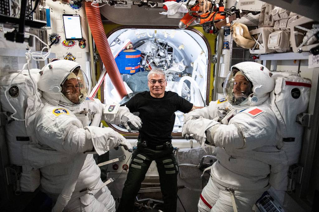 Expedition 65 astronauts test spacesuits
