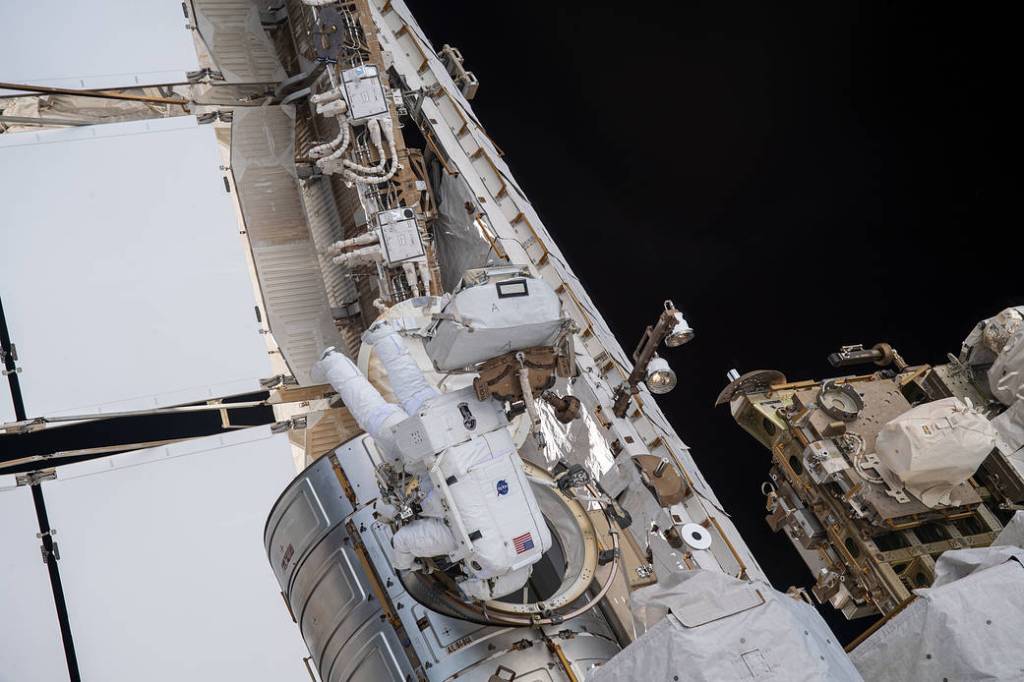Spacewalkers Shane Kimbrough and Thomas Pesquet