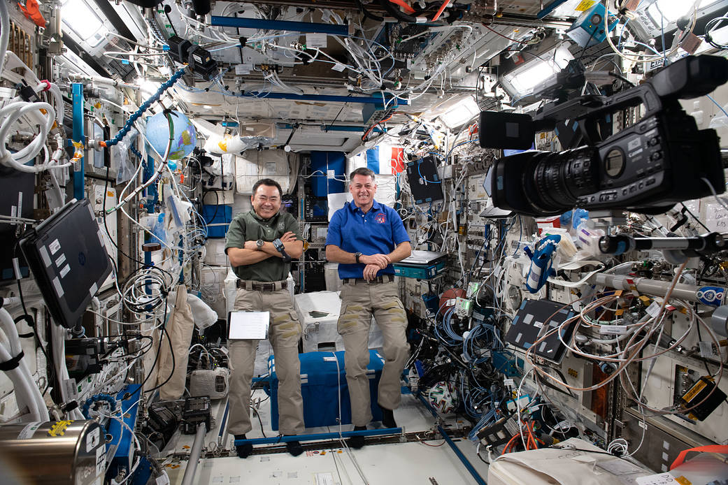 Astronauts Akihiko Hoshide and Shane Kimbrough talk to students on Earth