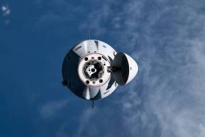 The SpaceX Cargo Dragon approaches the station