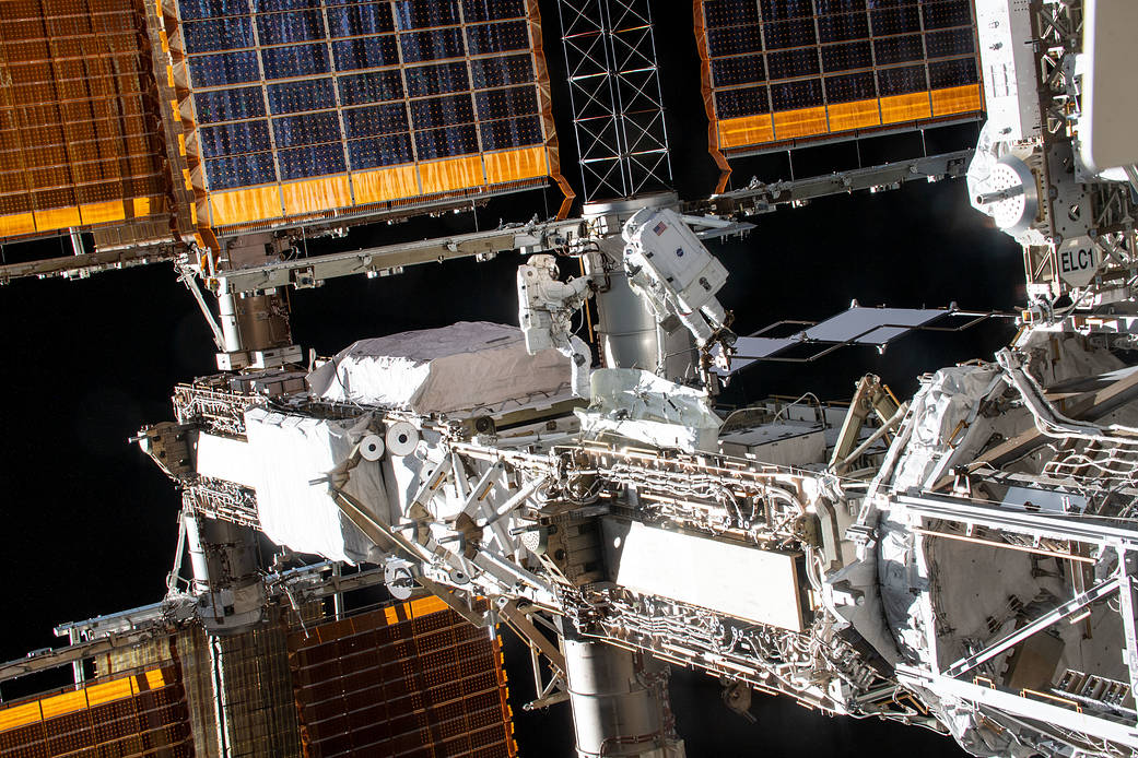 Spacewalkers Thomas Pesquet and Akihiko Hoshide