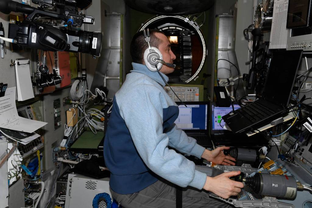 Cosmonaut Pyotr Dubrov trains for the undocking of a cargo craft