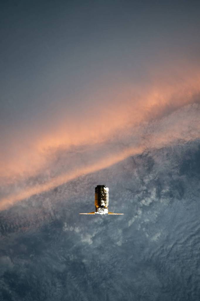 Cygnus approaches the International Space Station