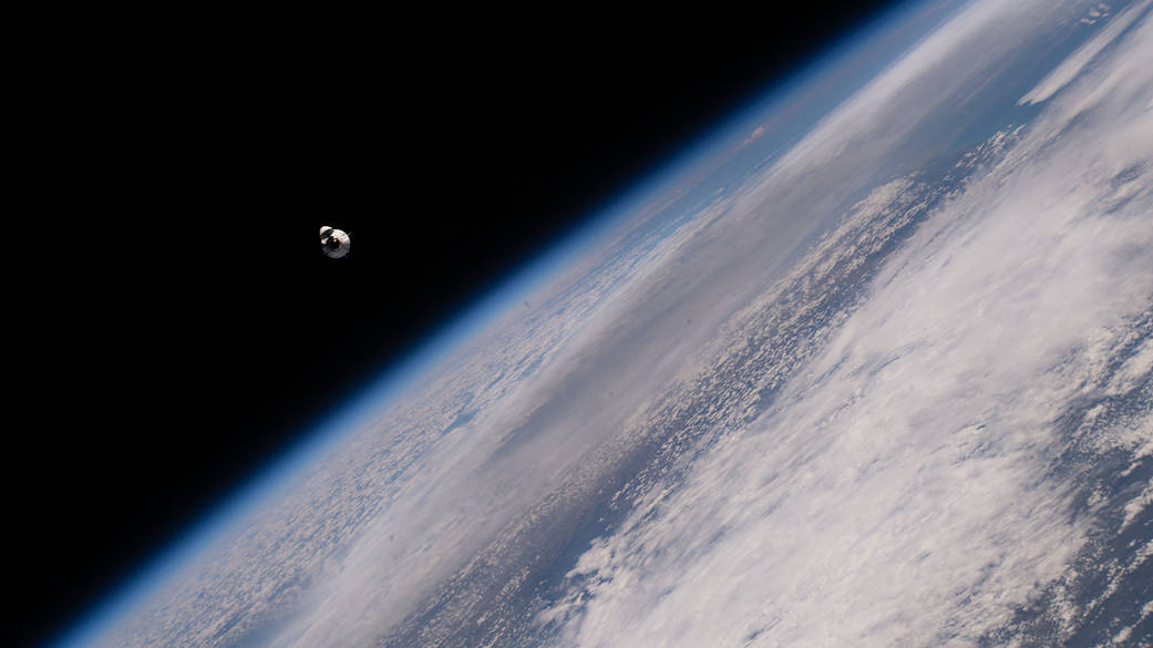 The Axiom Mission 1 approaches the station inside the SpaceX Dragon Endeavour