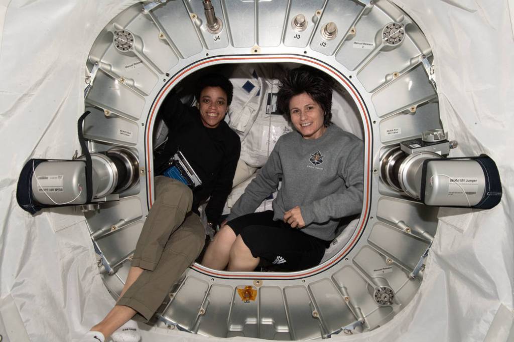 Astronauts Jessica Watkins and Samantha Cristoforetti inside BEAM