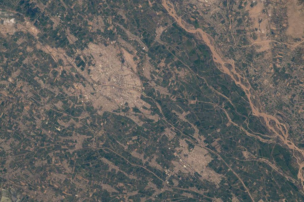 The Uzbekistan cities of Urgench and Xonqa