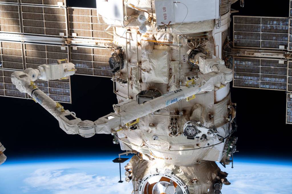 The European robotic arm attached to the Nauka module