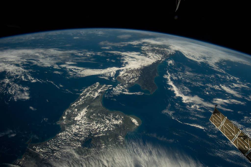 New Zealand’s North Island and South Island