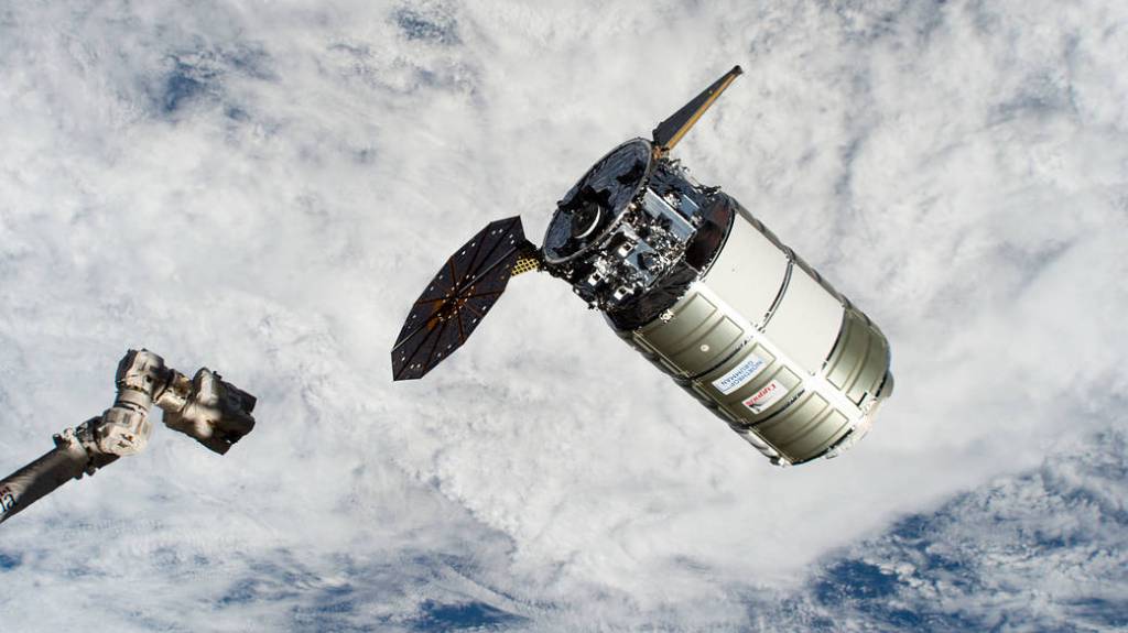 Cygnus moments before being captured with the Canadarm2