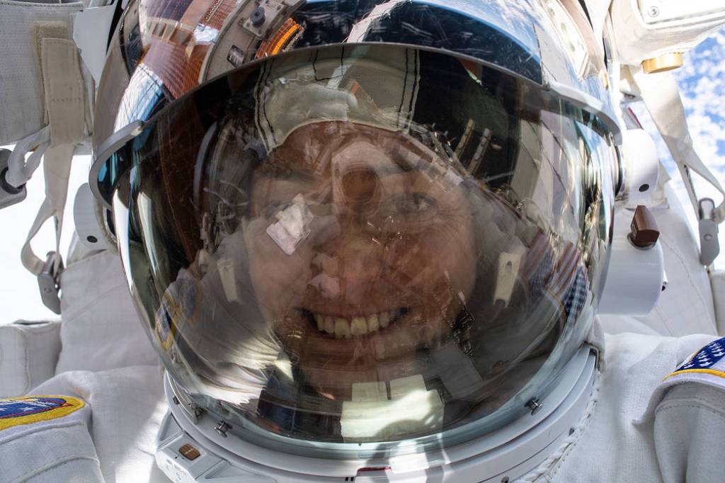NASA astronaut Nicole Mann takes a “space-selfie”
