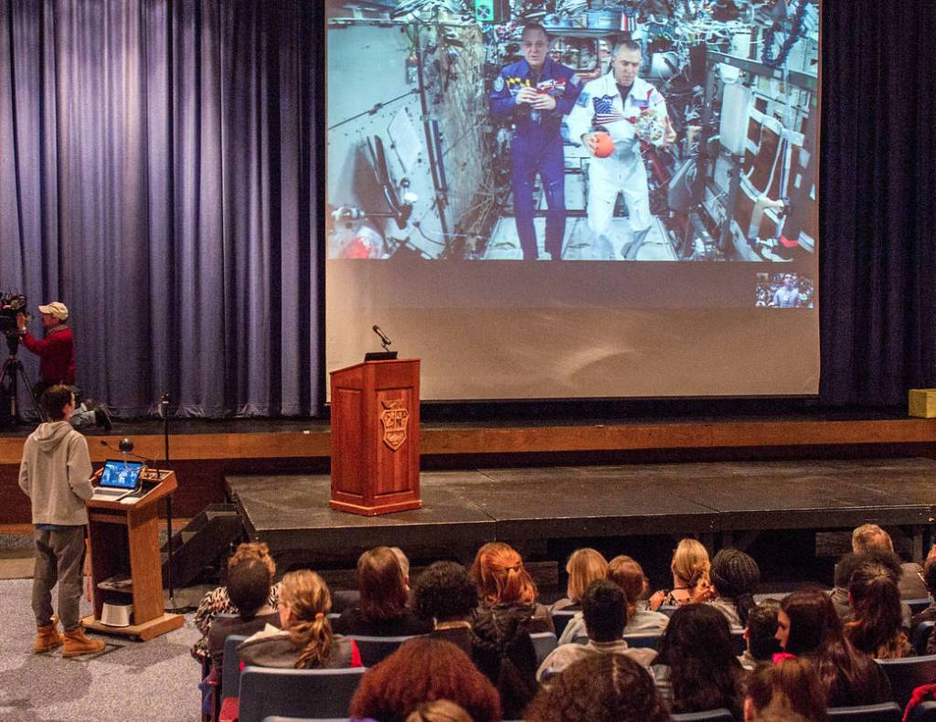 South River High School Students Talk with ISS