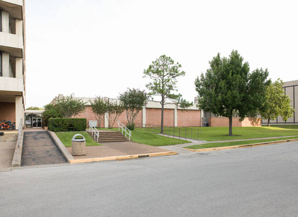 Building 45 Technical Library Before the Clinic Reconstruction