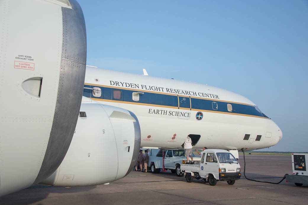 The DC-8 Aircraft Arrives at Ellington Field