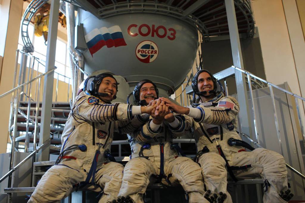 Koichi Wakata, Mikhail Tyurin and Rick Mastracchio
