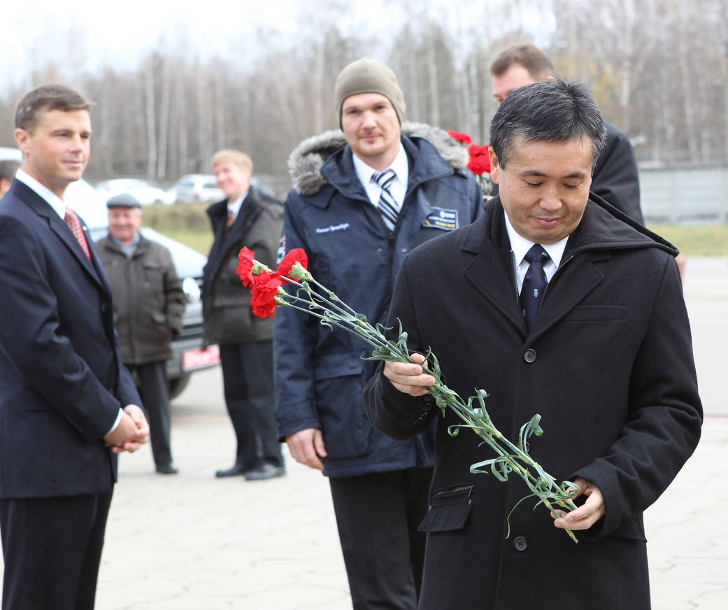 Astronaut Koichi Wakata Pays Tribute to Gagarin