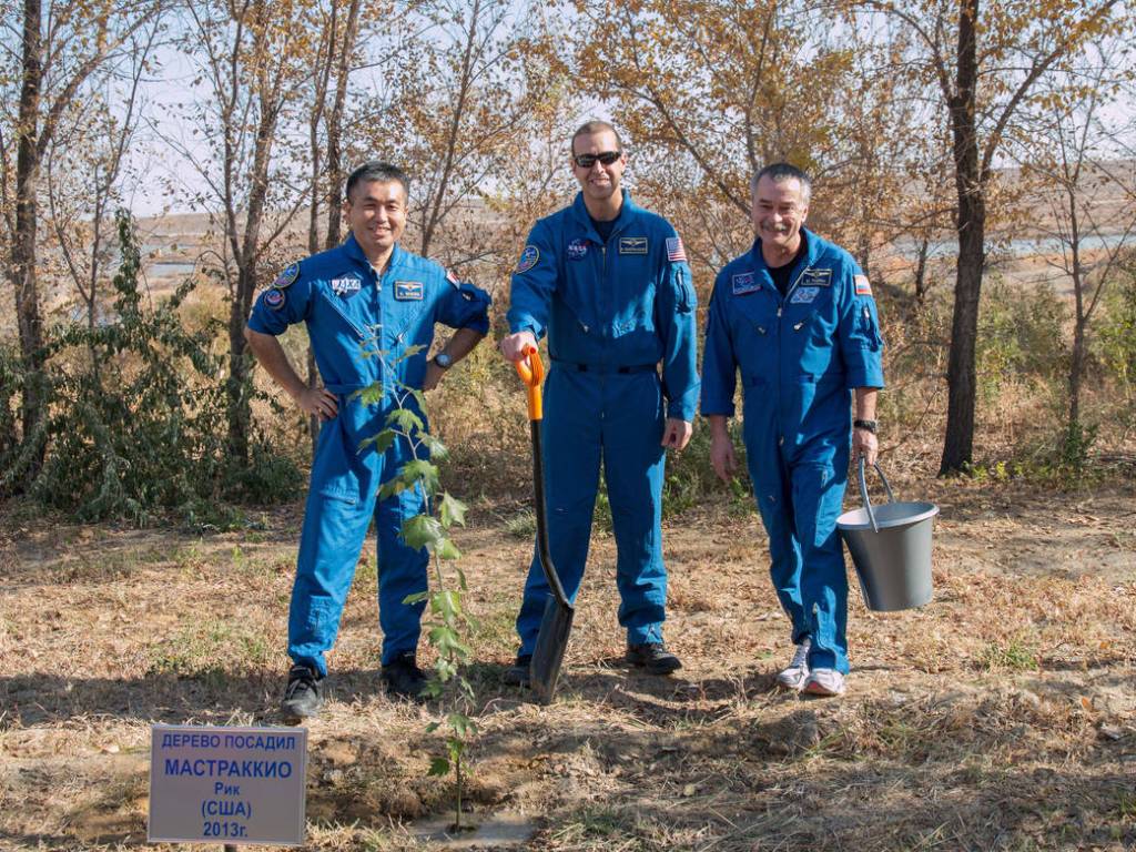 Expedition 38 Tree Planting Ceremony