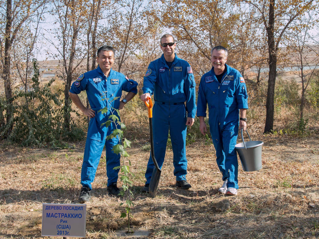 Expedition 38 Tree Planting Ceremony