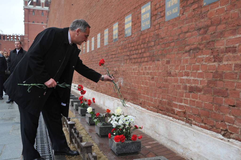 Soyuz Commander Alexander Skvortsov at Kremlin Wall