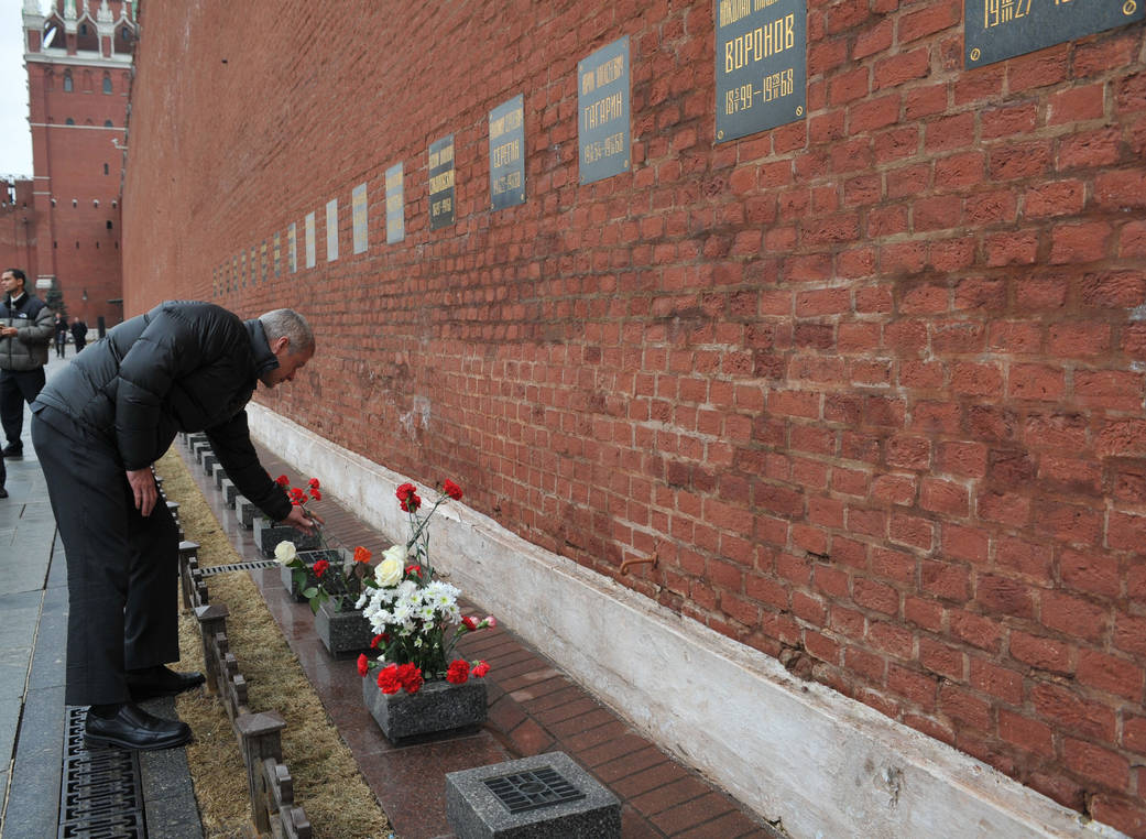 Astronaut Steve Swanson at Kremlin Wall