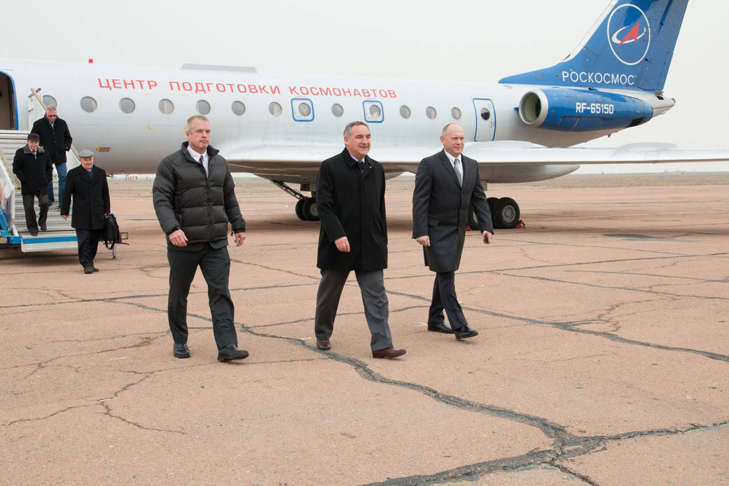 Expedition 39/40 Crew Arrives at Baikonur Cosmodrome