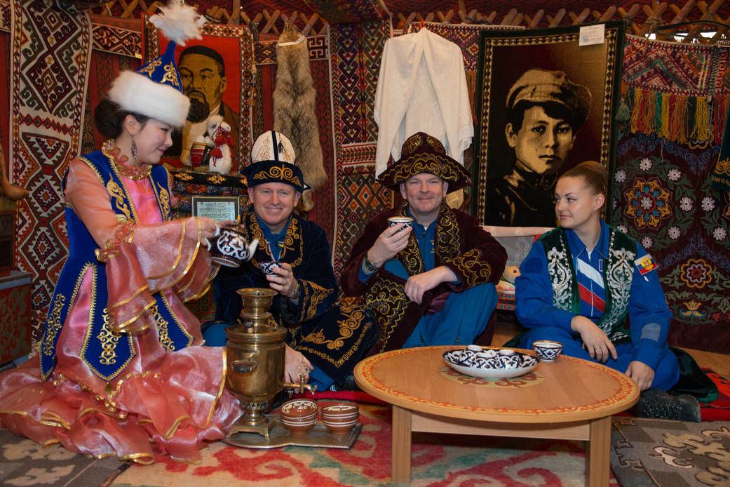 Traditional Ceremonies with the Expedition 39/40 Backup Crew